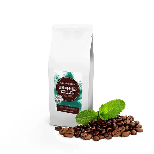 Minze Kaffee in weißer Papier-Aromatüte mit einem farbigen Etikett. Das Design spiegelt die Farbenpracht der Gewürzwelt wider und hebt die erfrischende Minznote des Kaffees hervor.