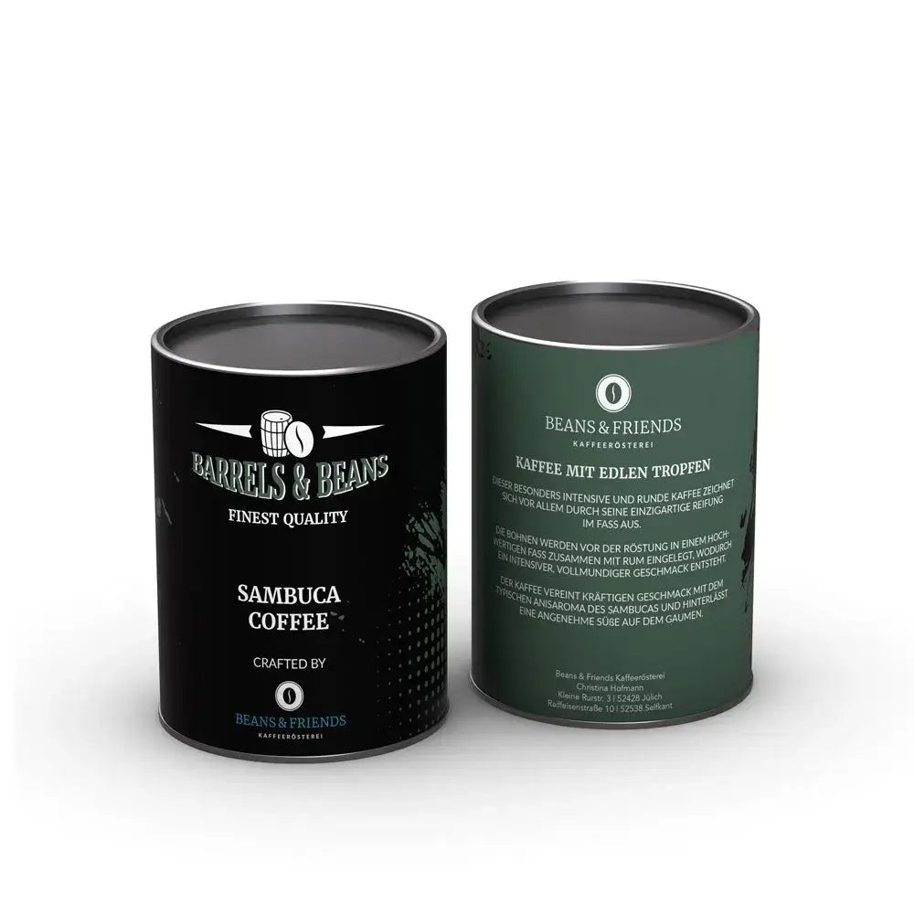 Sambucca Kaffee in edler Dose – Schwarze Dose mit auffälligem Etikett, das eine Fassgrafik in Schwarz und grün zeigt, passend zur Sambucca-Note des Kaffees. 