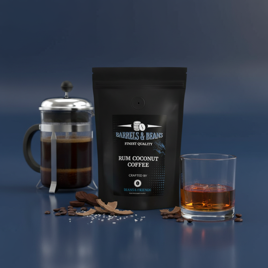 Rum Barrel Coffee von Beans & Friends in der French Press – vollmundiger Kaffee mit warmer Aromatik, leichter Kokosnote und harmonischer Fassreife