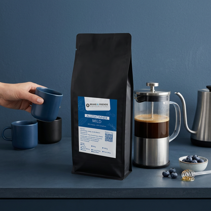 Alleskönner Mild von Beans & Friends in der French Press – milder Allround-Kaffee mit feinen Schokonoten, dunklen Beerenaromen und weichem Körper